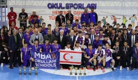 Hala Sultan İlahiyat Koleji “En Centilmen Takım” ödülü kazandı