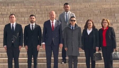 Sağlık Bakanı Dr. Hakan Dinçyürek, Anıtkabir'i ziyaret etti