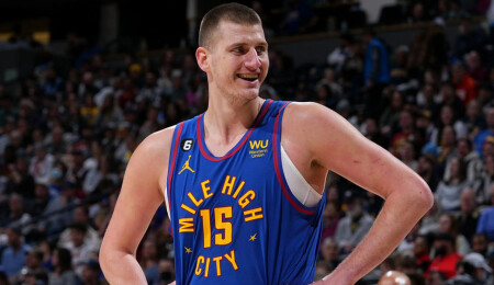 NBA'de Nikola Jokic "double double" yaptı, Nuggets zirve mücadelesini kazandı