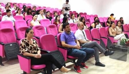 Fzt. Ebru Albayrak, DAÜ’lü öğrencilerle buluştu