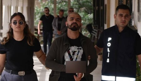 Trafik kontrolünde aracında uyuşturucu bulundu, tutuklandı