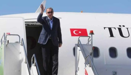 Erdoğan, D-8 Zirvesi'ne katılmak için Mısır'a gitti