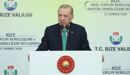 Erdoğan: 40 bin masumun katilini alkışlayanları gördükçe geleceğimiz için de endişeleniyoruz