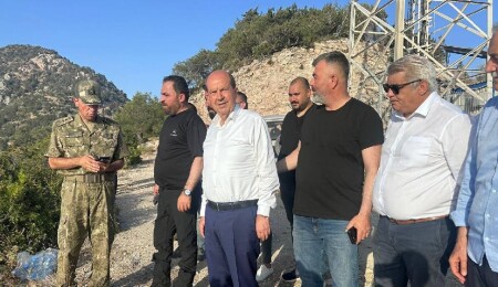 Cumhurbaşkanı Ersin Tatar yangın bölgesinde