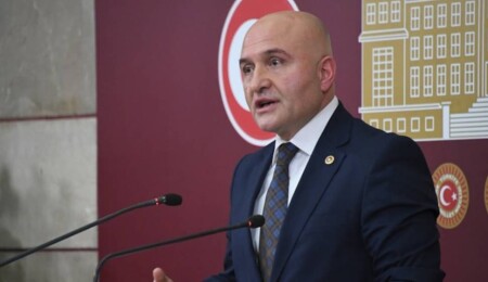 İYİ Parti Meclis Grup Başkanvekili Erhan Usta istifa etti