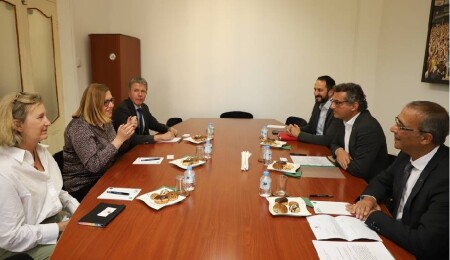 Tufan Erhürman, AB Yapısal Reform Destek Ofisi yetkililerini kabul etti