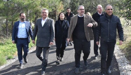 Tufan Erhürman ve Murat Şenkul Girne’de bir araya geldi