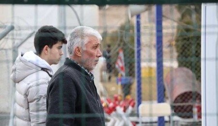 Erzincan'daki maden faciasında gözü yaşlı ailelerin bekleyişi sürüyor