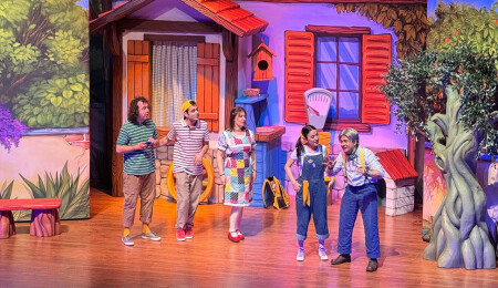 ETİ Çocuk Tiyatrosu’nun, “Bir Bilmecem Var Çocuklar” isimli oyunu  KKTC’de!