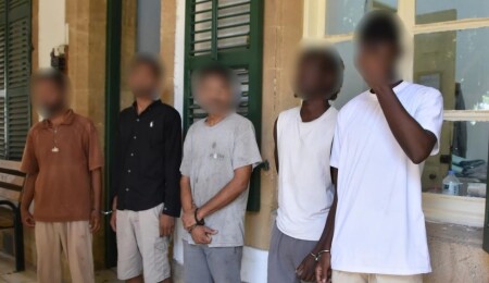 Lefkoşa ve Gönyeli’de izinsiz ikamet eden 11 kişi yeniden mahkemede: 8 gün daha tutuklu kalacaklar