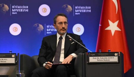 Fahrettin Altun: Uluslararası muhataplarımızla dezenformasyonla mücadele modelimizi paylaşıyoruz