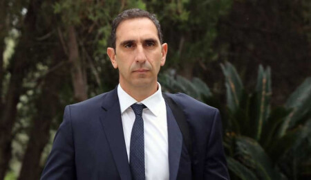 Rum İçişleri Bakanı Yoannu, İtalya Başbakan Yardımcısı ve Deniz Politikaları Bakanı ile görüşecek