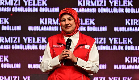 Türk Kızılay Genel Başkanı Yılmaz: Türkiye'den Gazze'ye 11 uçak yardım, 2 gemi gönderildi