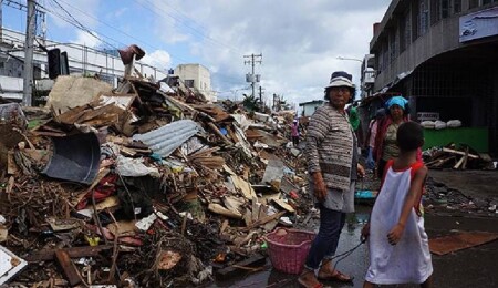 Kızılhaç, Filipinler'de tayfun sonrası salgın riski görüldüğünü açıkladı