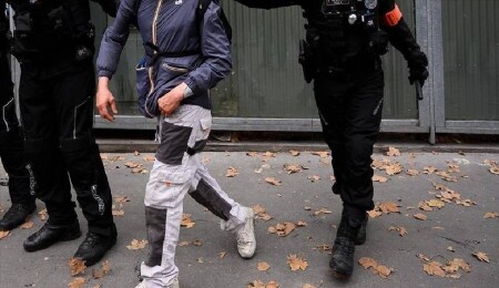 Fransa'da yapay su havzalarına karşı çıkan çevreci topluluğun fesih prosedürü başlatıldı