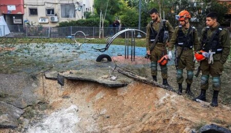 Husiler'den İsrail'e füze saldırısı