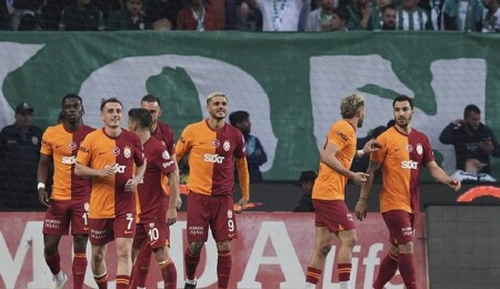 Galatasaray 2 isimden 50 milyon Euro bekliyor