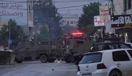 Israel Advances in South Gaza city as Civilians Search for Safety