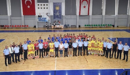 Geleneksel 2’nci Eybil Efendi Polis Salon Futbol Turnuvası’nda şampiyon belli oldu