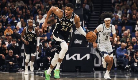 Giannis Antetokounmpo'dan double-double: 41 sayıyla galibiyeti getirdi
