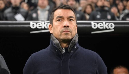 Beşiktaş'ta Giovanni van Bronckhorst dönemi sona erdi