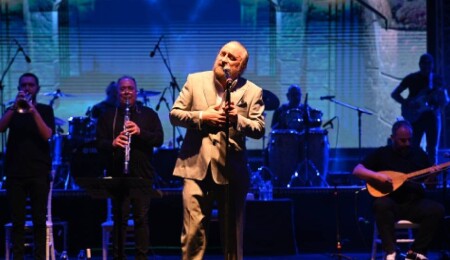 Girne'de Volkan Konak rüzgarı esti