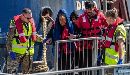 EU discusses Deportation Hubs to Stem Migration