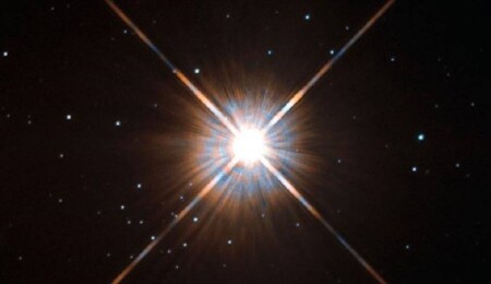 Güneş sistemine en yakın yıldızın yörüngesinde 3. gezegen keşfedildi