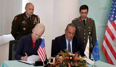 Güney Kıbrıs, ABD ile imzalanan savunma iş birliğine tepkiyi "mızmızlanma" olarak görüyor