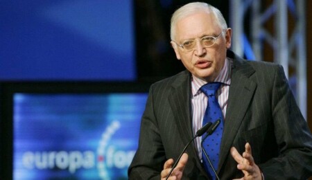 Günter Verheugen: Kıbrıs sorunu Klerides’le çözülebilirdi