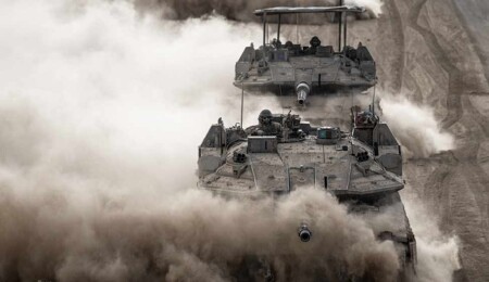 İsrail güçleri, Golan Tepeleri'ndeki tampon bölgeyi geçerek Suriye topraklarına girdi