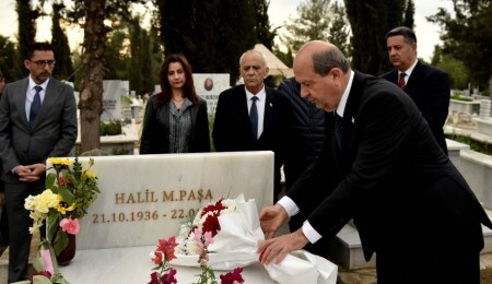 Cumhurbaşkanı Ersin Tatar, Halil Paşa’nın mezarını ziyaret etti