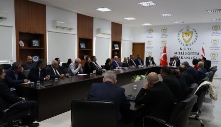 Yüksek Öğretim İstişare Kurulu toplantısında, yükseköğretimdeki sorunlar masaya yatırıldı