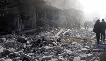 Rus savaş uçaklarının Halep kırsalına düzenlediği saldırıda 4 sivil hayatını kaybetti