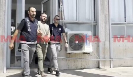 Yatağında uyuyan kişiyi yakarak öldürmeye çalışan zanlı, 3 gün tutuklu kalacak!