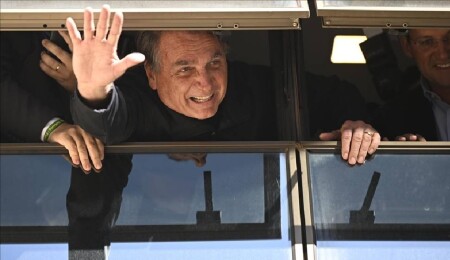 Eski Brezilya Devlet Başkanı Bolsonaro ülkesine döndü