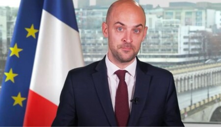 Fransa'dan Trump'ın Grönland açıklamalarına "AB, egemen sınırlarına saldırıya izin vermeyecek" tepkisi