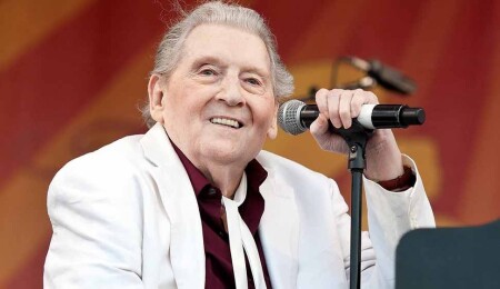 Efsane müzisyen Jerry Lee Lewis yaşamını yitirdi