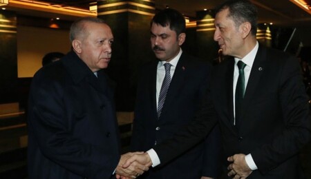 Türkiye'de Ziya Selçuk'un istifası kulisleri hareketlendirdi: Kabine değişikliği yolda!