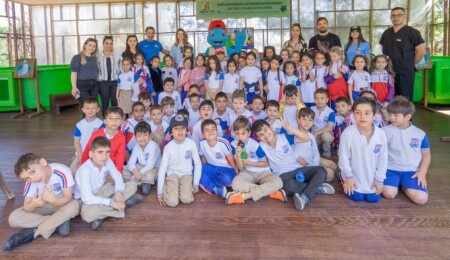 Meritta Deniz Kaplumbağaları Rehabilitasyon Merkezi, çocukları ağırladı