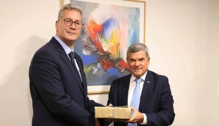 Mısır Petrol ve Mineral Kaynakları Bakanı Güney Kıbrıs’ta: MEB'in ilerleyişi gündemde