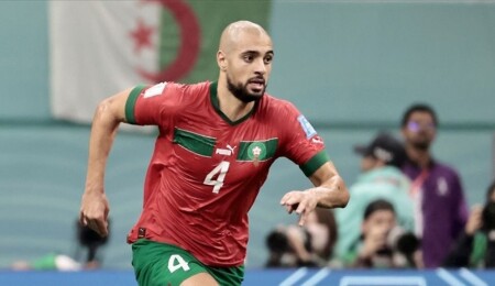 Fenerbahçe, Faslı futbolcu Sofyan Amrabat ile anlaştı