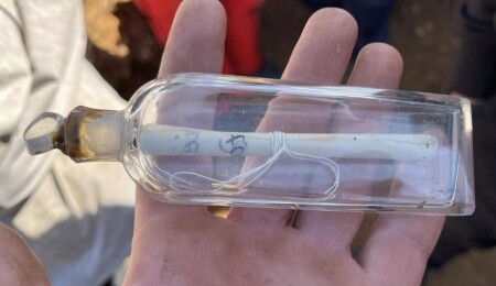 Kazı sırasında arkeoloğun 200 yıl önce yazdığı mesaj bulundu