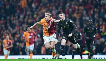 Galatasaray son dakika golüyle kazandı