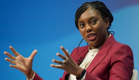 İngiltere'de Muhafazakar Parti liderliğine Kemi Badenoch seçildi