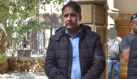 Başkasının yerine diploma hazırlayan ve okula sunan Khayal Muhammad, 1 gün tutuklu kalacak