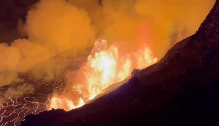 Hawaii'deki Kilauea Yanardağı faaliyete geçti