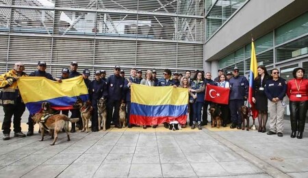 Kolombiya, depremzedelere destek için Türkiye'ye 20 kişilik uzman ekip gönderdi