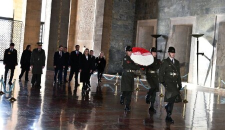 Hukuk, Siyasi İşler ve Dışilişkiler Komitesi Anıtkabir’i ziyaret etti