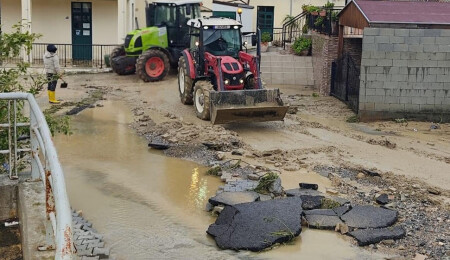 Şiddetli yağmur Koruçam Köyü'nde de etkili oldu